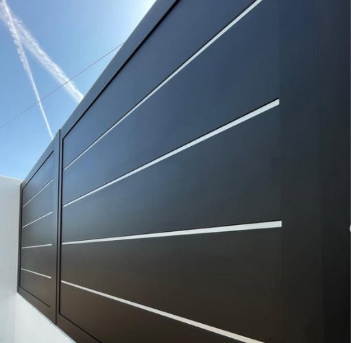 Valla de Aluminio Exterior Lamas Horizontales Grupo Cemalu